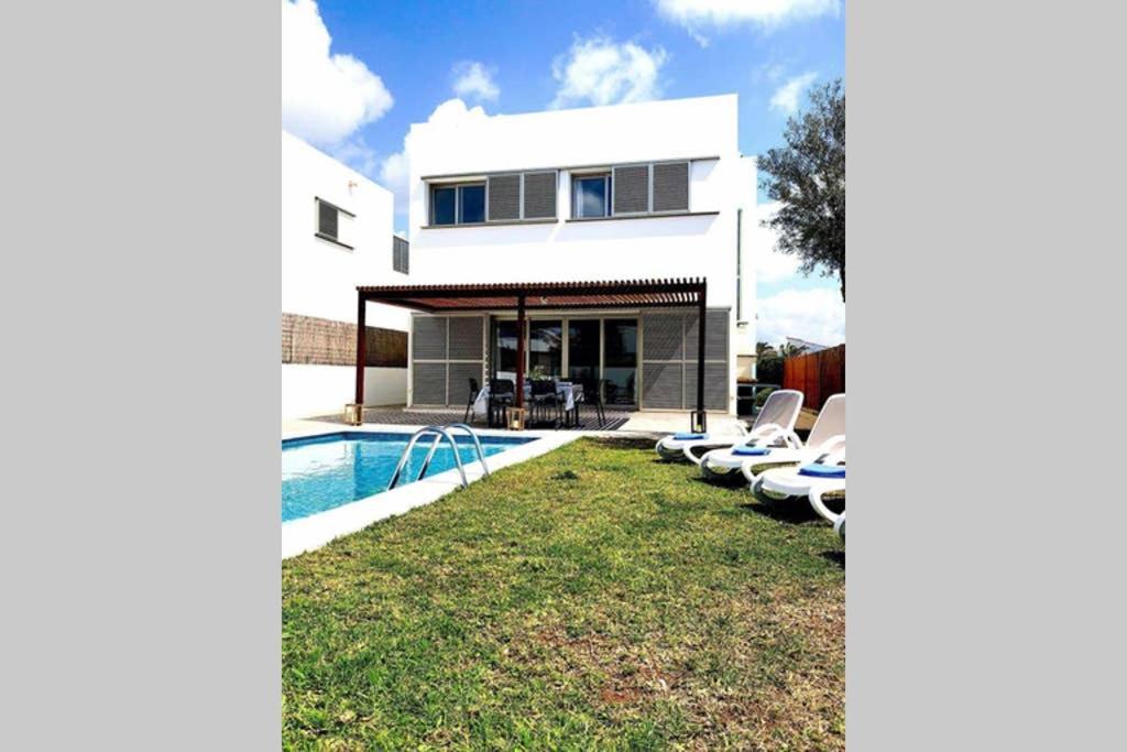 Villa D'Aina * Propiedad Privada Con Piscina Cala en Bosch Kültér fotó
